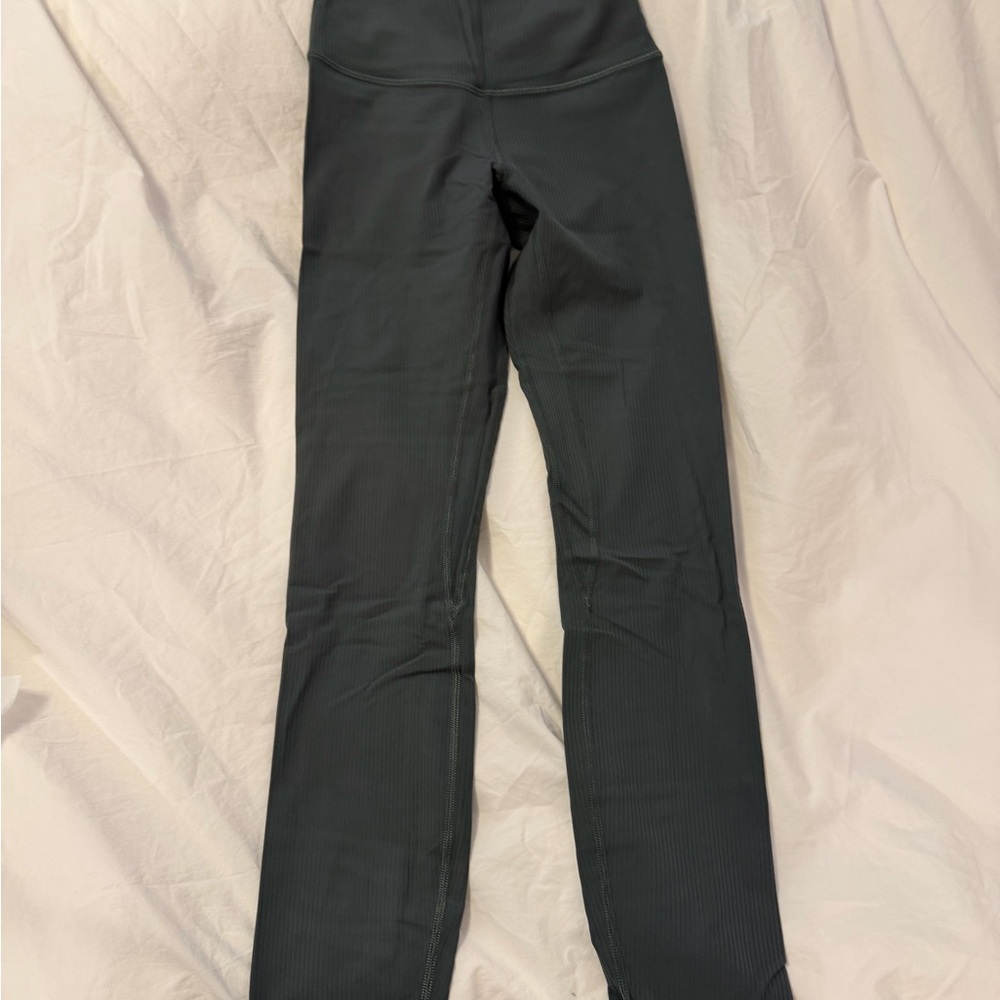 Lululemon align ribbed Leggings size 2 green excellent condition